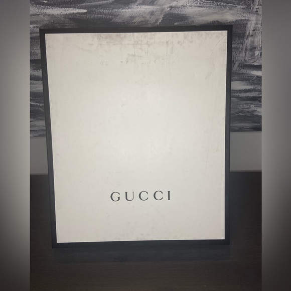 GUCCI women’s shoe box. Great condition extra large size - Picture 1 of 5